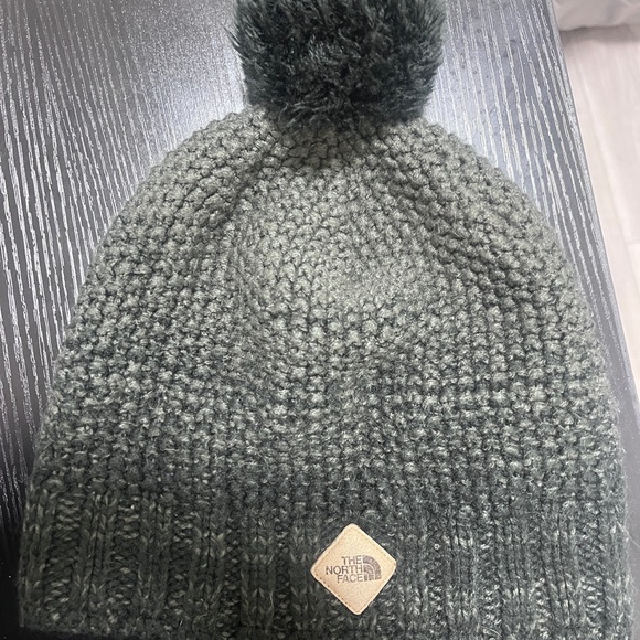 The North Face Hat - Picture 1 of 2